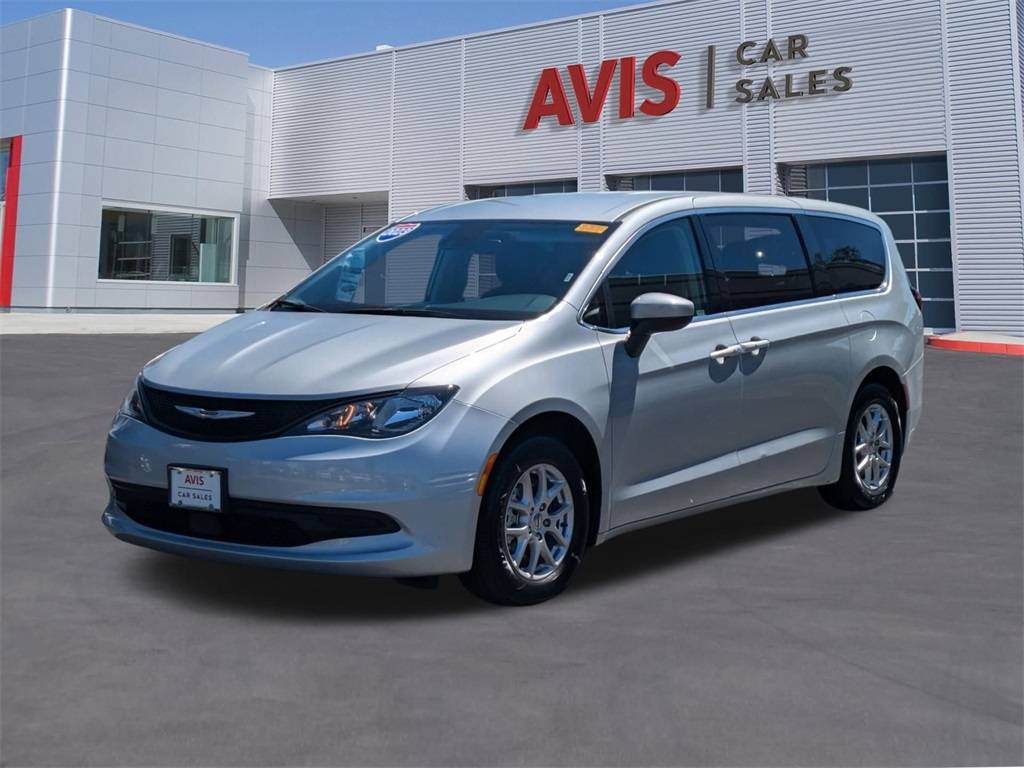 2023 Chrysler Voyager LX — Minivan — 70,038 mi — Tampa, FL