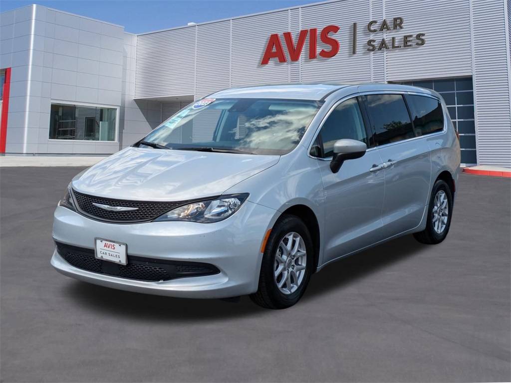 2023 Chrysler Voyager LX — Minivan — 69,561 mi — Tampa, FL