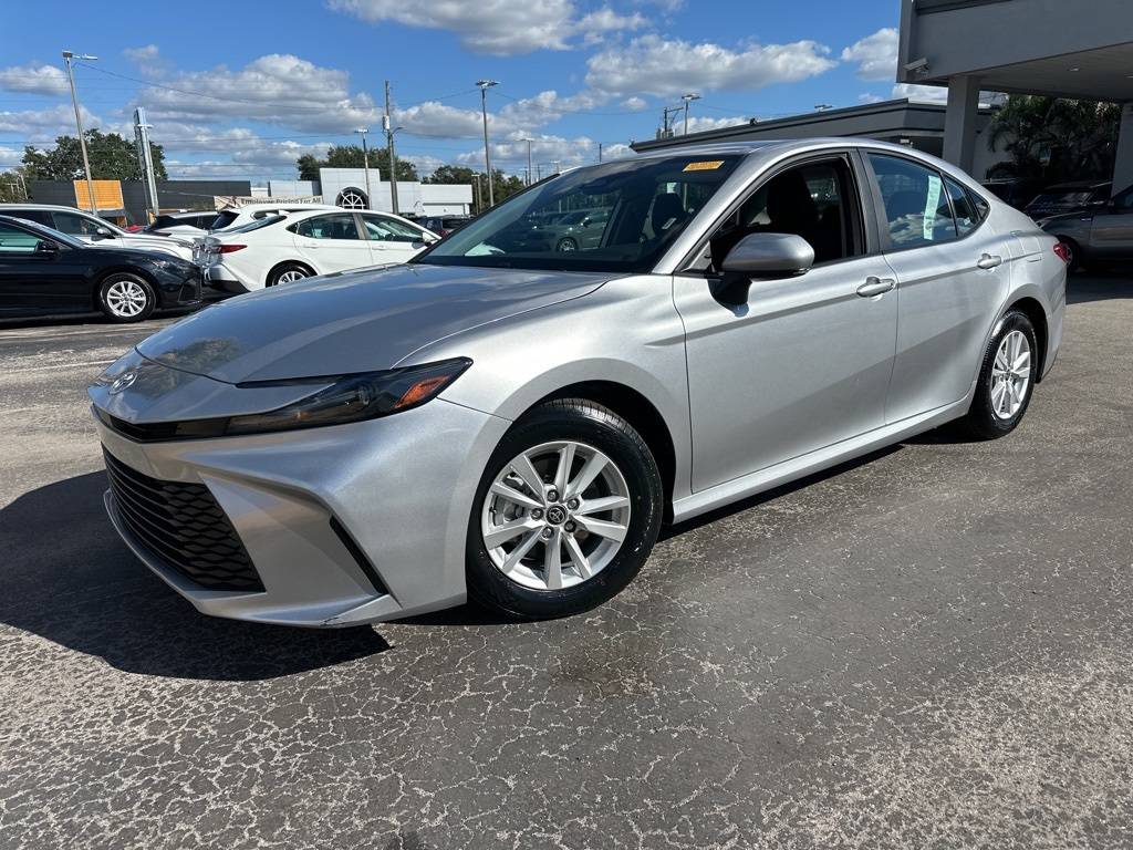 2025 Toyota Camry Hybrid LE — Sedan — 18,290 mi — Tampa, FL