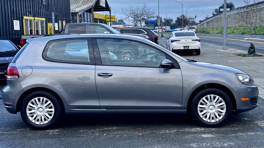 2010 Volkswagen Golf 2-Door