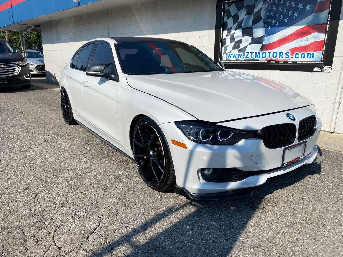 2014 BMW 3 Series 328i — Sedan — 92,242 mi — Detroit, MI