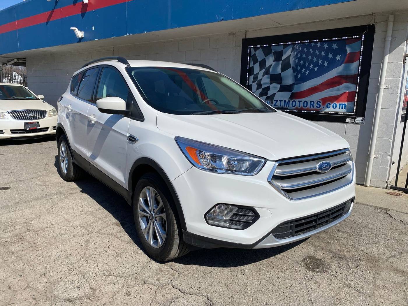 2018 Ford Escape SE — SUV — 69,358 mi — Detroit, MI