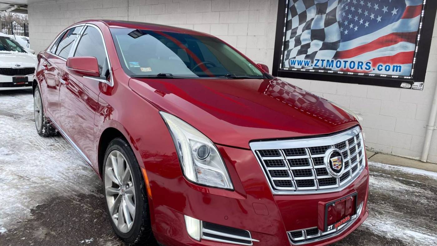 2014 Cadillac XTS Luxury — Sedan — 118,234 mi — Detroit, MI