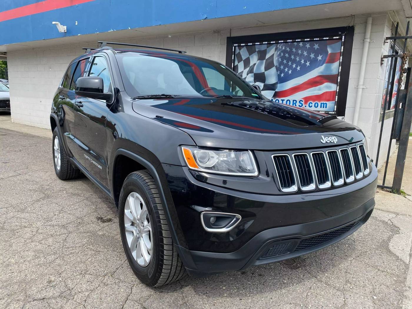 2015 Jeep Grand Cherokee Laredo — SUV — 155,366 mi — Detroit, MI