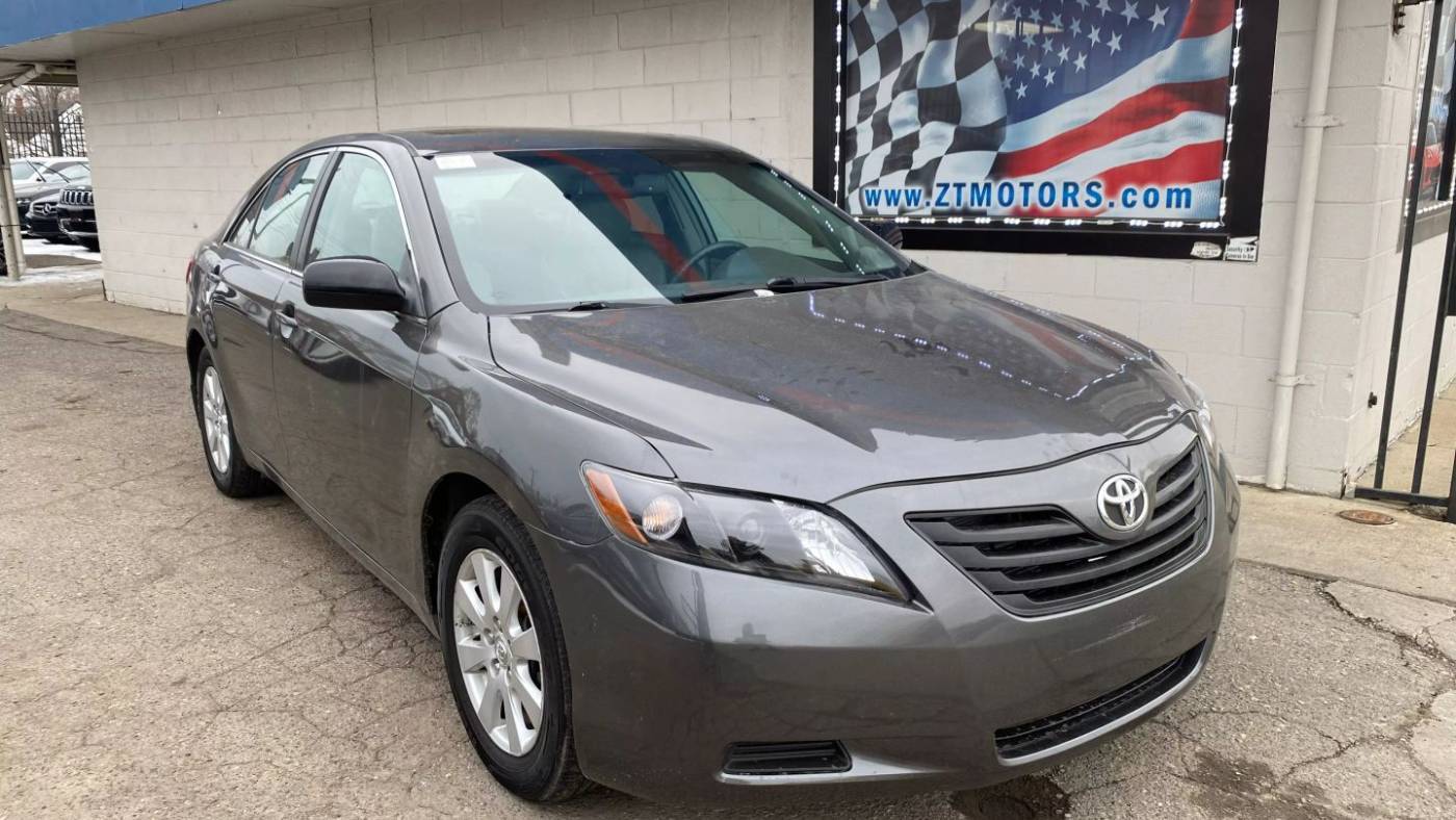 2009 Toyota Camry Hybrid — Sedan — 112,171 mi — Detroit, MI