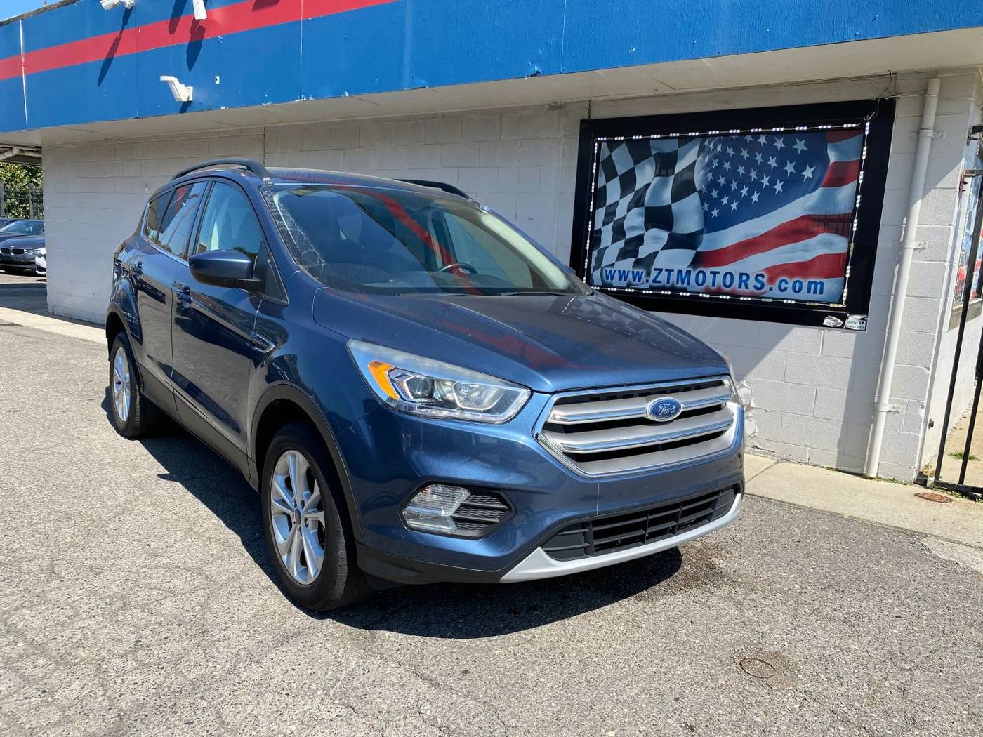 2018 Ford Escape SEL — SUV — 129,241 mi — Detroit, MI