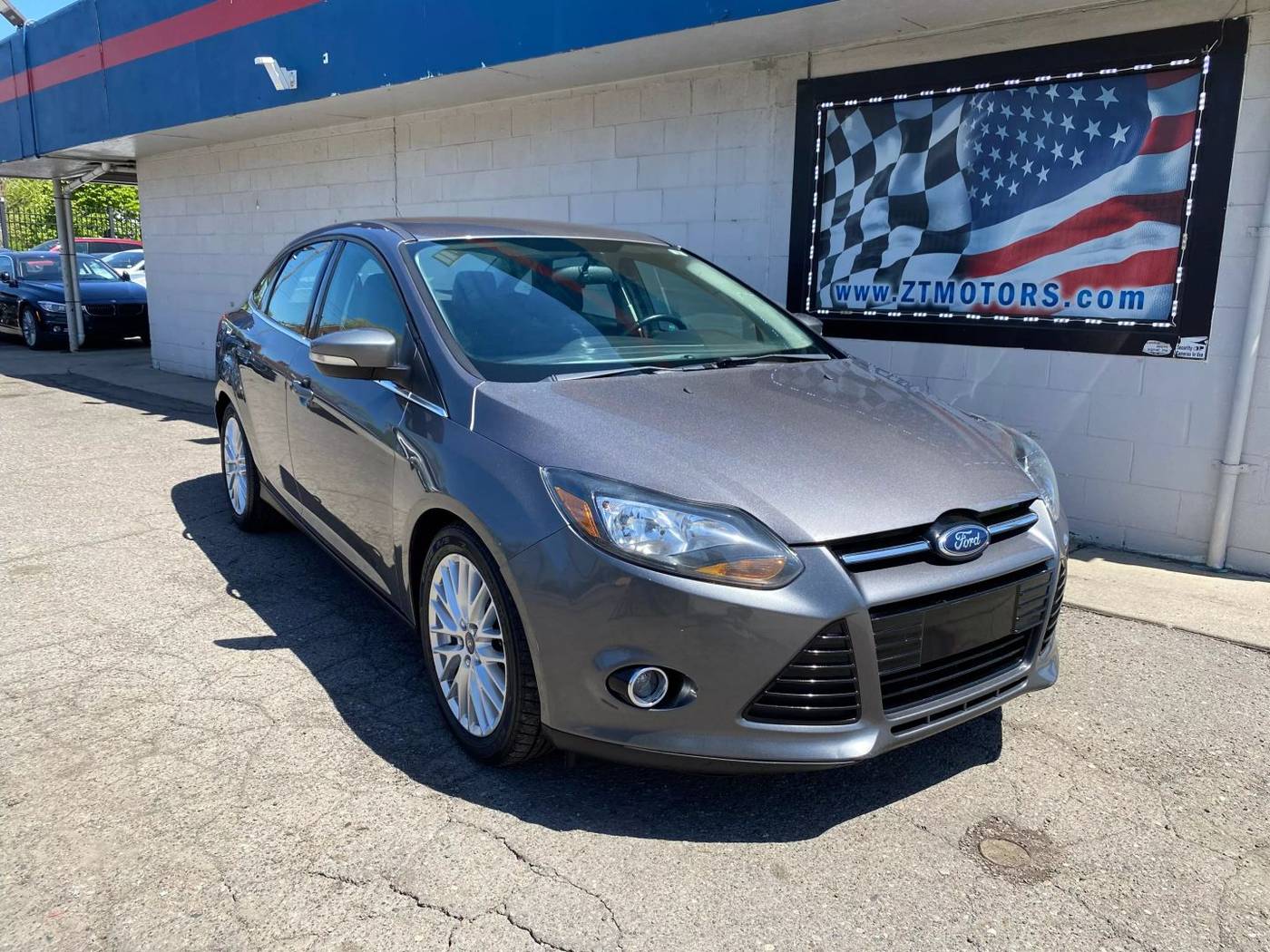 2013 Ford Focus Titanium — Sedan — 107,487 mi — Detroit, MI