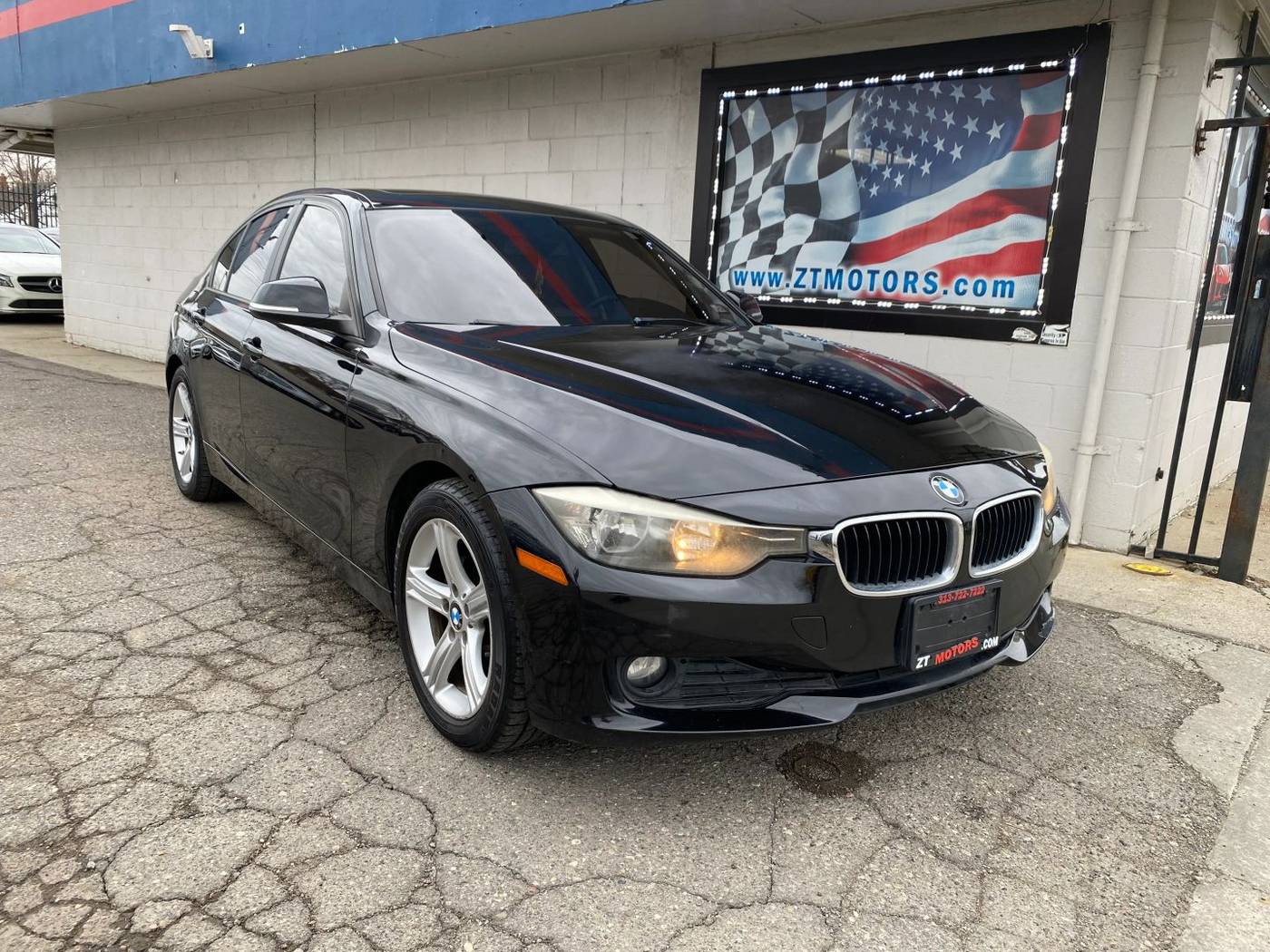 2014 BMW 3 Series 320i