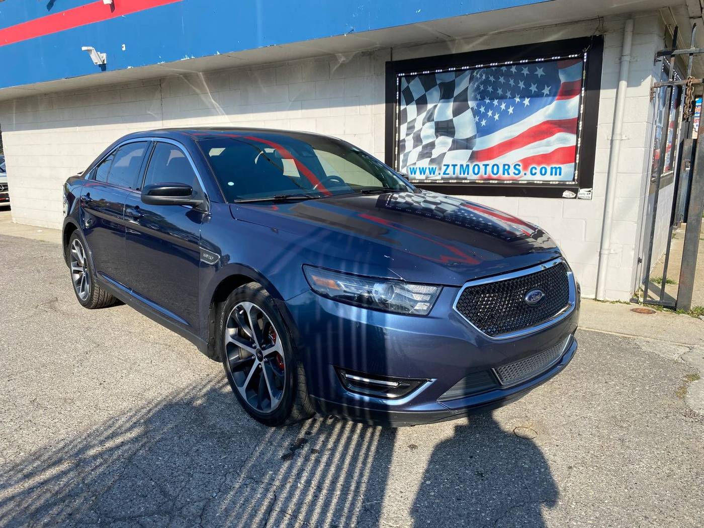 2016 Ford Taurus SHO — Sedan — 109,428 mi — Detroit, MI