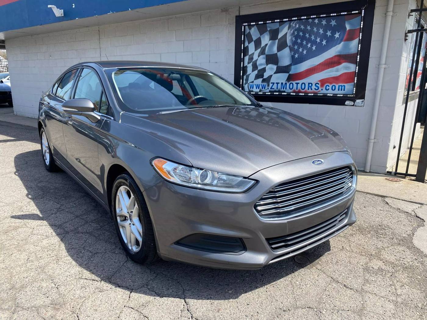 2014 Ford Fusion SE — Sedan — 164,483 mi — Detroit, MI
