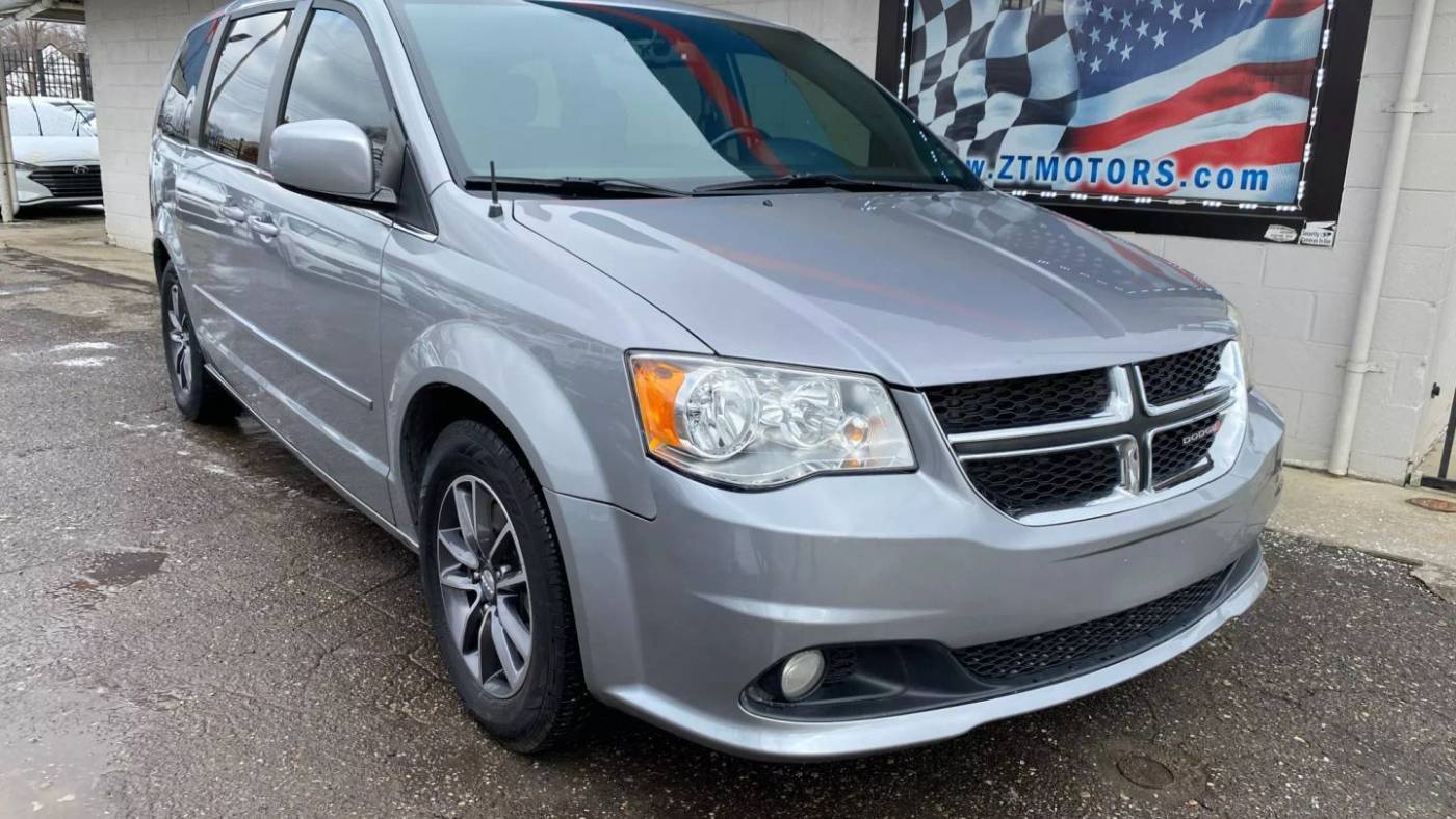 2017 Dodge Grand Caravan SXT — Minivan — 113,393 mi — Detroit, MI