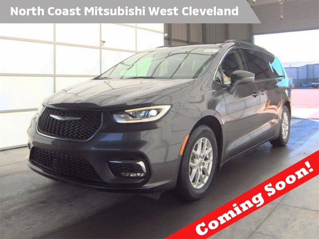 2022 Chrysler Pacifica Touring L — Minivan — 69,455 mi — Cleveland, OH