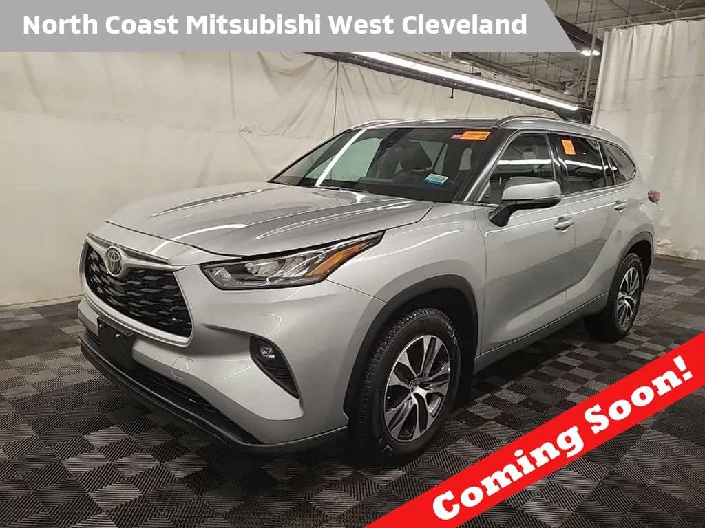 2021 Toyota Highlander XLE — SUV — 33,261 mi — Cleveland, OH