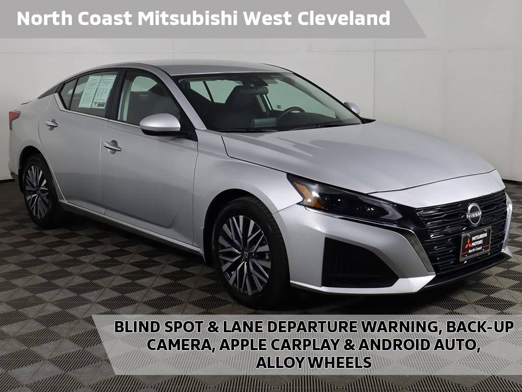 2023 Nissan Altima SV — Sedan — 25,156 mi — Cleveland, OH