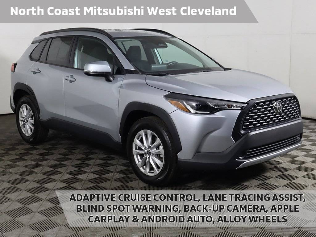 2023 Toyota Corolla Cross LE — SUV — 16,773 mi — Cleveland, OH