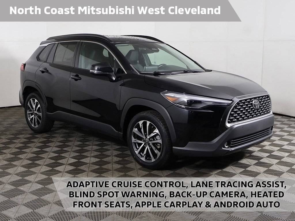2023 Toyota Corolla Cross XLE — SUV — 31,192 mi — Cleveland, OH