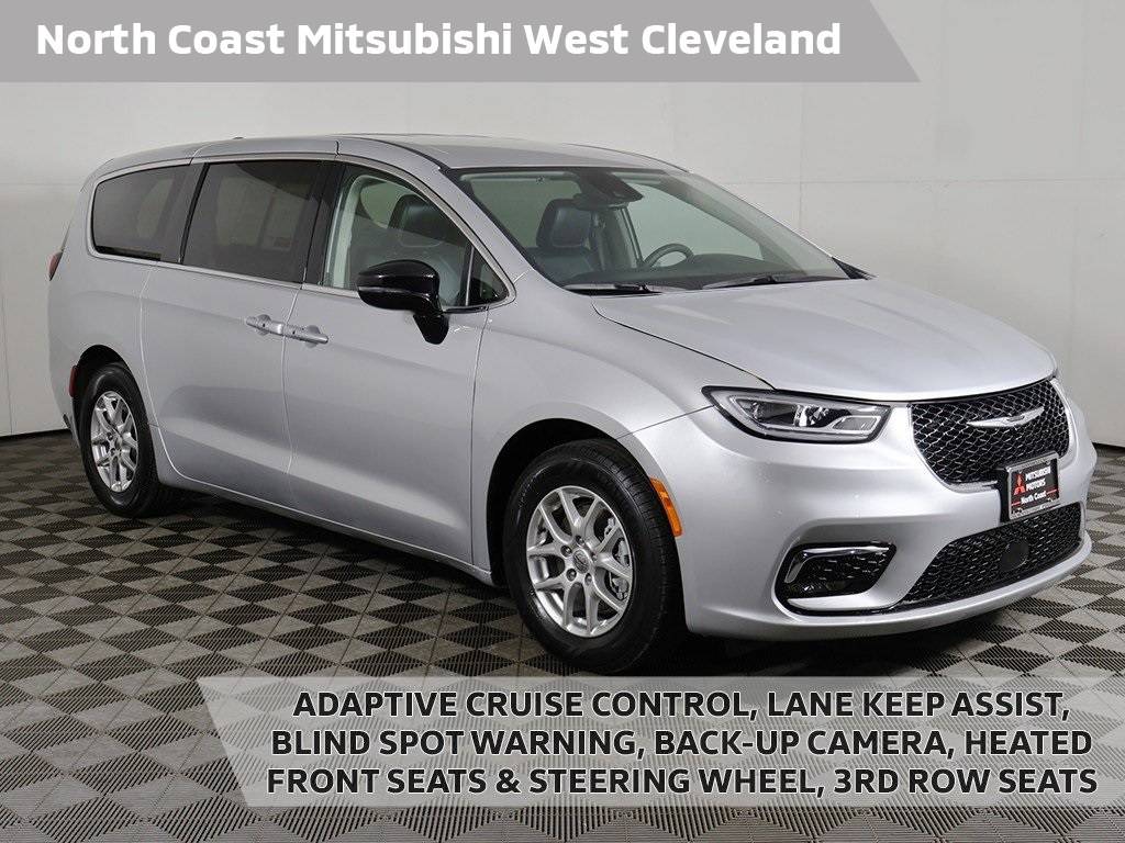 2024 Chrysler Pacifica Touring L — Minivan — 36,278 mi — Cleveland, OH