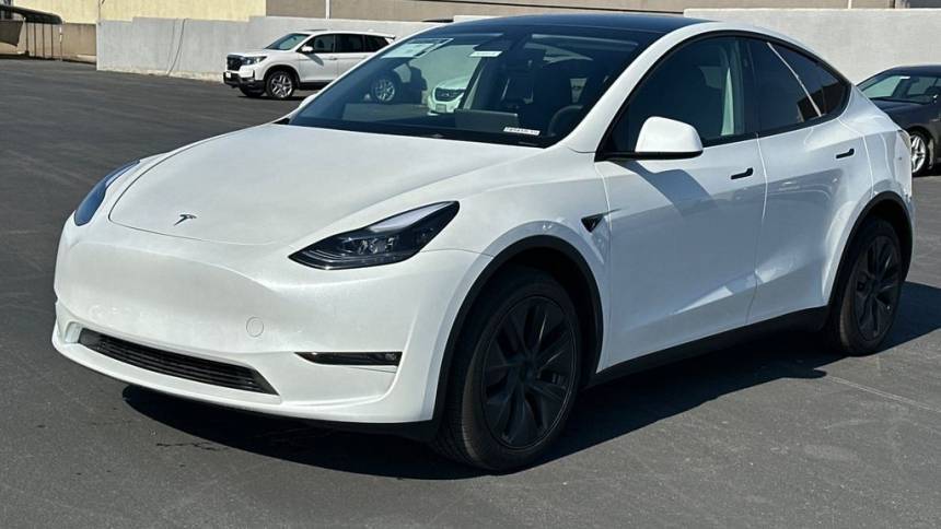 2024 Tesla Model Y Long Range — SUV — 13,288 mi — Loma Linda, CA