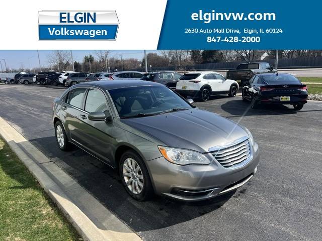 2012 Chrysler 200 Touring — Sedan — 110,250 mi — Elgin, IL
