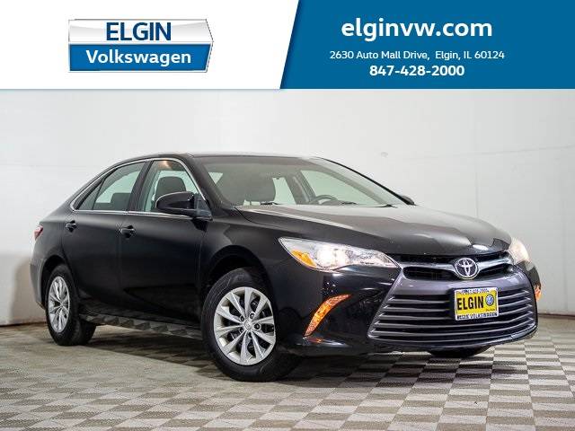 2015 Toyota Camry LE — Sedan — 116,603 mi — Elgin, IL