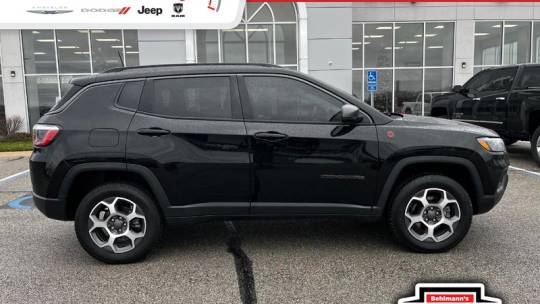 2022 Jeep Compass Trailhawk — SUV — 27,936 mi — Troy, MO