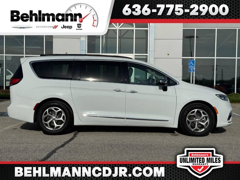 2023 Chrysler Pacifica Limited — Minivan — 56,013 mi — Troy, MO