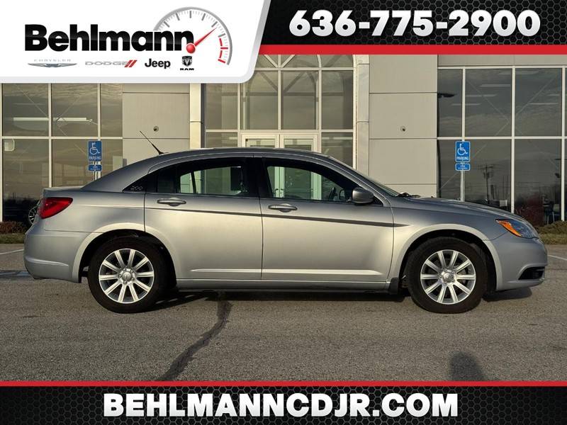 2011 Chrysler 200 Touring — Sedan — 115,250 mi — Troy, MO