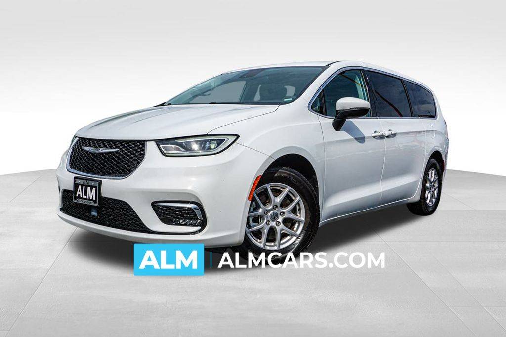 2023 Chrysler Pacifica Touring L — Minivan — 70,007 mi — Kennesaw, GA