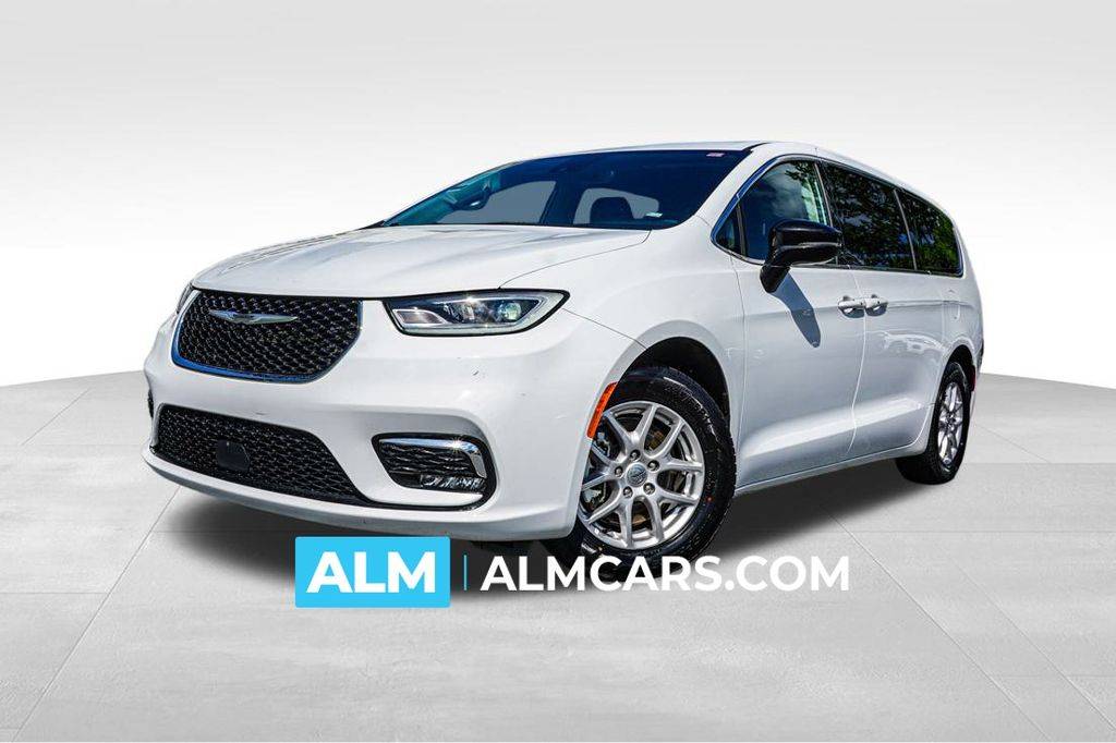 2024 Chrysler Pacifica Touring L — Minivan — 61,965 mi — Kennesaw, GA