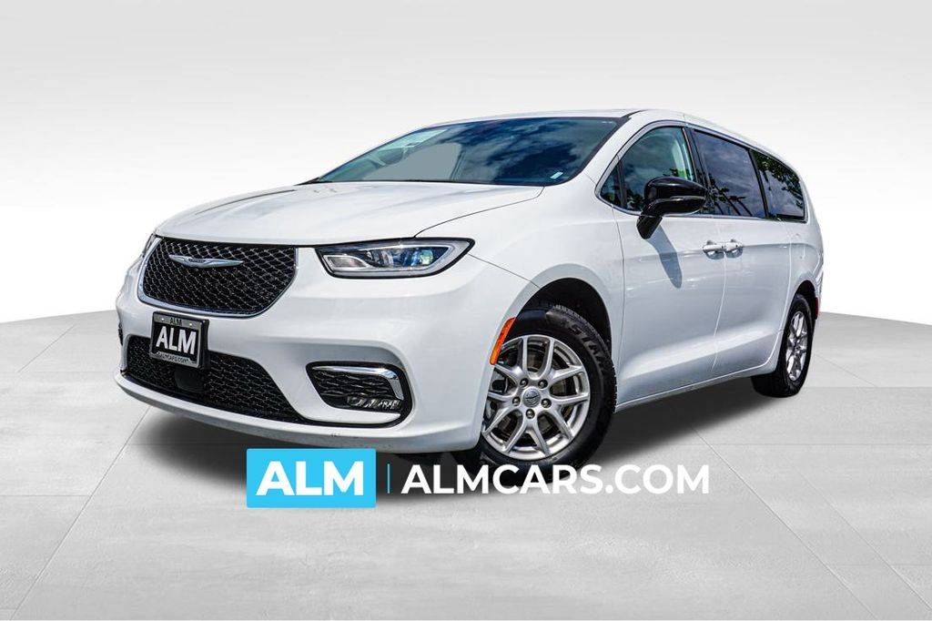 2024 Chrysler Pacifica Touring L — Minivan — 58,119 mi — Kennesaw, GA