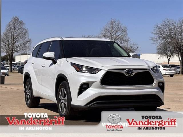 2023 Toyota Highlander XLE — SUV — 28,424 mi — Arlington, TX