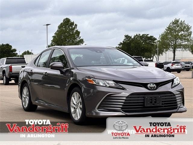 2024 Toyota Camry LE — Sedan — 28,046 mi — Arlington, TX