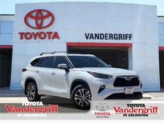 2023 Toyota Highlander Hybrid XLE — SUV — 33,696 mi — Arlington, TX