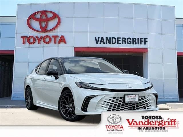 2025 Toyota Camry Hybrid XSE — Sedan — 1,548 mi — Arlington, TX