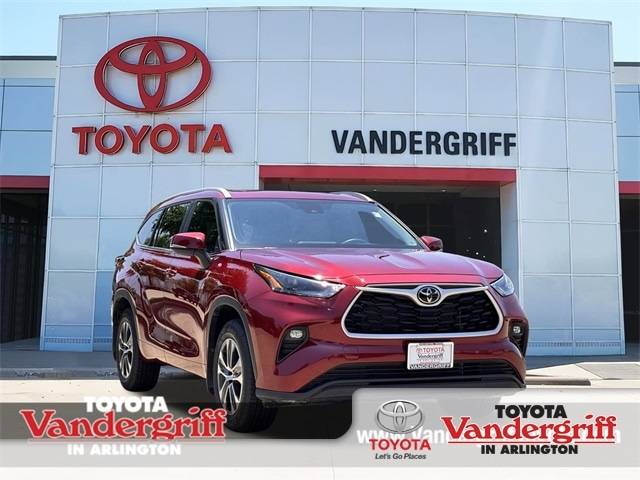 2023 Toyota Highlander XLE — SUV — 30,046 mi — Arlington, TX