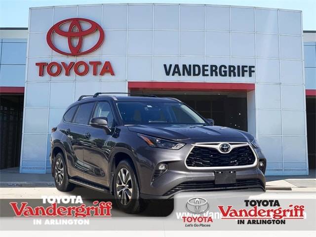 2023 Toyota Highlander XLE — SUV — 24,570 mi — Arlington, TX