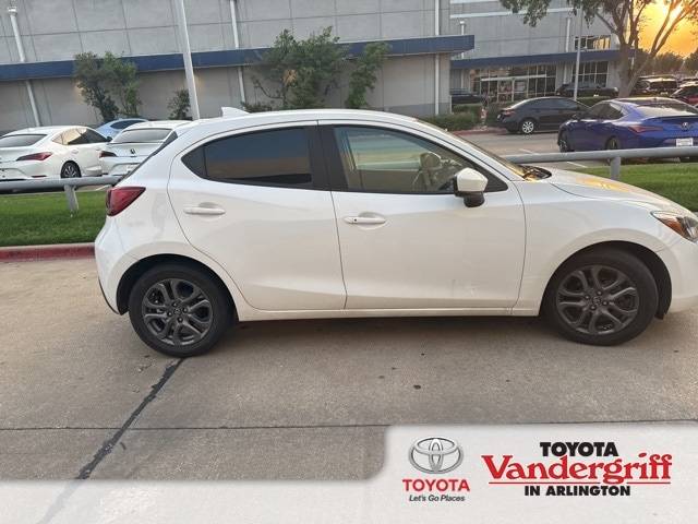 2020 Toyota Yaris XLE — Hatchback — 96,697 mi — Arlington, TX