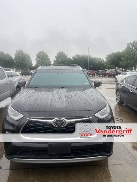 2021 Toyota Highlander Platinum — SUV — 38,801 mi — Arlington, TX
