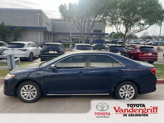 2014 Toyota Camry LE — Sedan — 82,197 mi — Arlington, TX