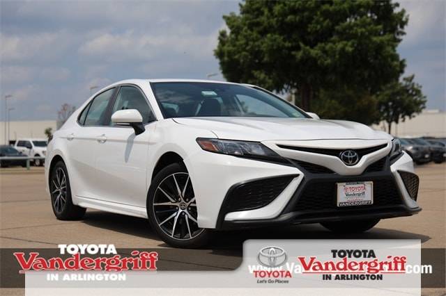 2024 Toyota Camry SE — Sedan — 32,448 mi — Arlington, TX