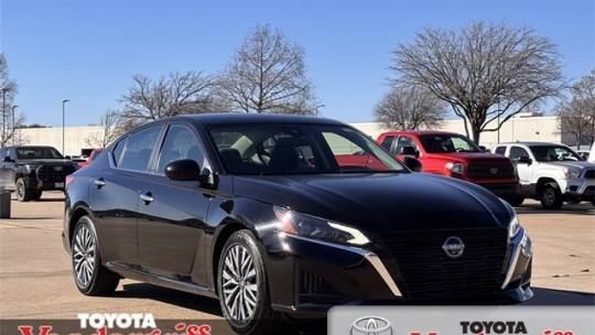 2023 Nissan Altima SV — Sedan — 61,056 mi — Arlington, TX