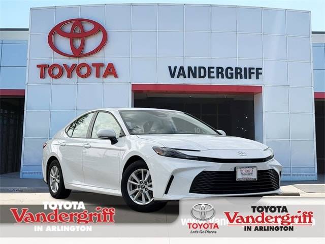 2025 Toyota Camry Hybrid LE — Sedan — 23,791 mi — Arlington, TX