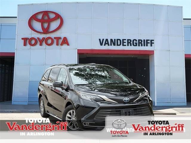 2023 Toyota Sienna XLE — Minivan — 51,807 mi — Arlington, TX