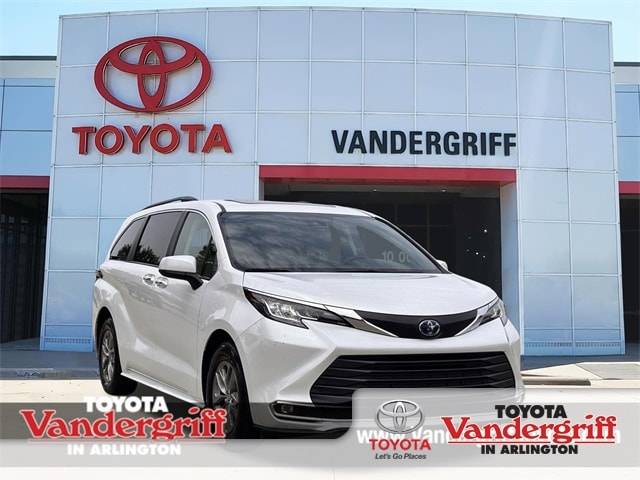 2023 Toyota Sienna XLE — Minivan — 54,069 mi — Arlington, TX