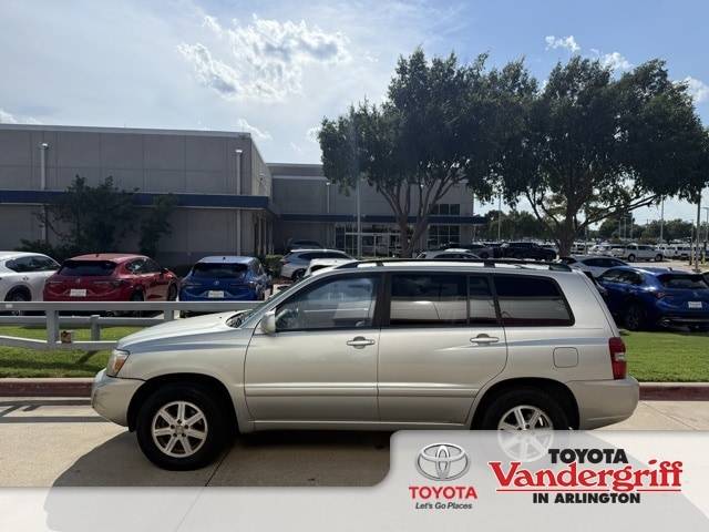 2004 Toyota Highlander Base V6 — SUV — 195,786 mi — Arlington, TX