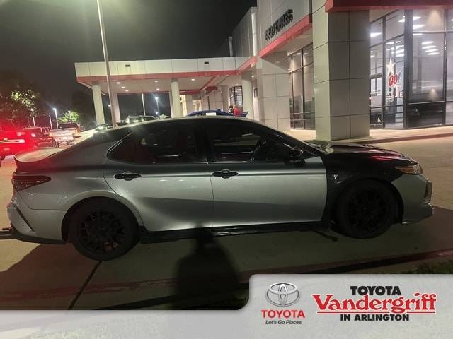 2018 Toyota Camry LE — Sedan — 141,318 mi — Arlington, TX