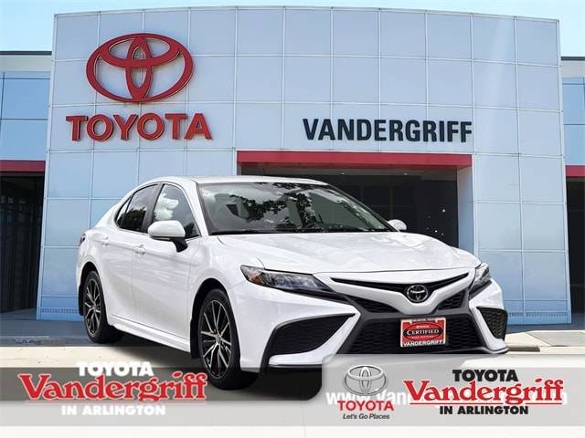 2024 Toyota Camry SE — Sedan — 32,582 mi — Arlington, TX