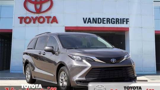 2024 Toyota Sienna LE — Minivan — 20,624 mi — Arlington, TX