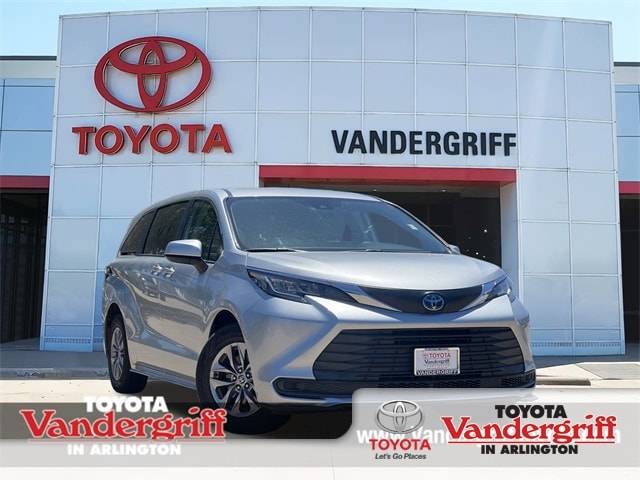 2022 Toyota Sienna LE — Minivan — 61,506 mi — Arlington, TX