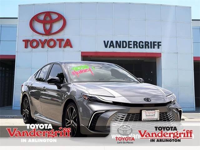 2025 Toyota Camry XSE — Sedan — 13,980 mi — Arlington, TX